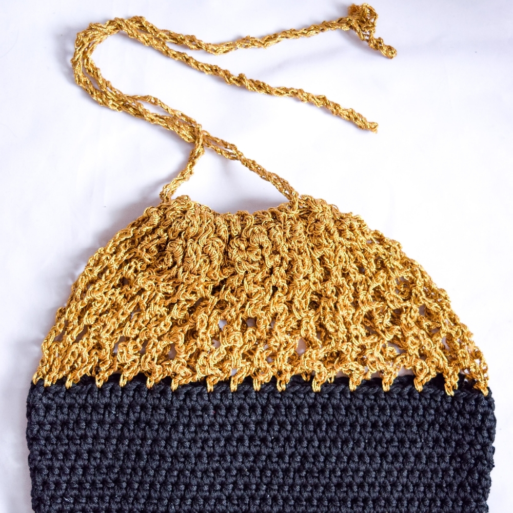 Vintage 1940s Crochet Drawstring Purse